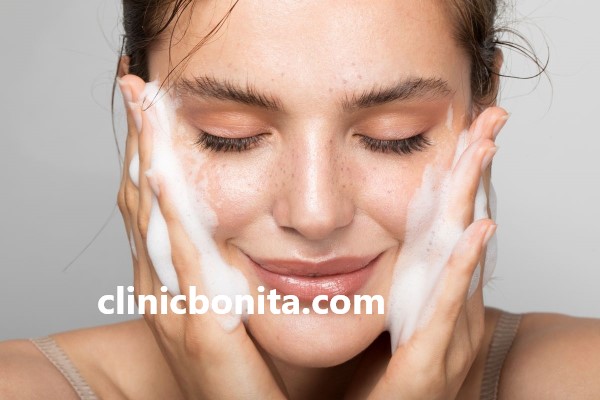 آشنایی با بهترین روش های جوانسازی پوست صورت | کلینیک بنیتای اصفهان