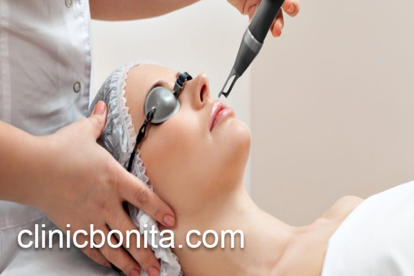 جوانسازی پوست با لیزر کیوسوئیچ در اصفهان | کلینیک بنیتا اصفهان