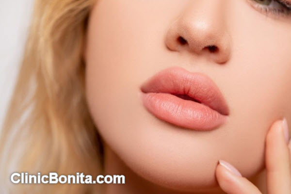 بهترین کلینیک تزریق ژل لب | کلینیک بنیتای اصفهان