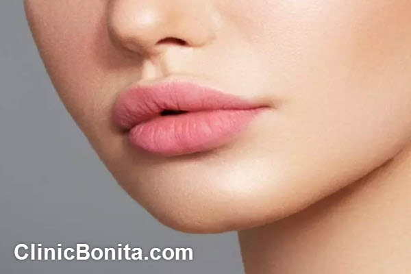 ویژگی های بهترین دکتر تزریق ژل لب در اصفهان | کلینیک بنیتای اصفهان