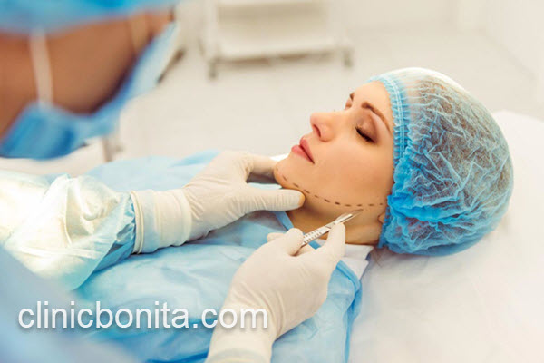 بهترین مرکز ساکشن و جراحی غبغب در اصفهان | کلینیک بنیتای اصفهان